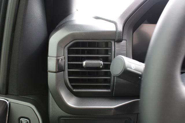 Used 2024 Gray Metallic Ford XLT image 8