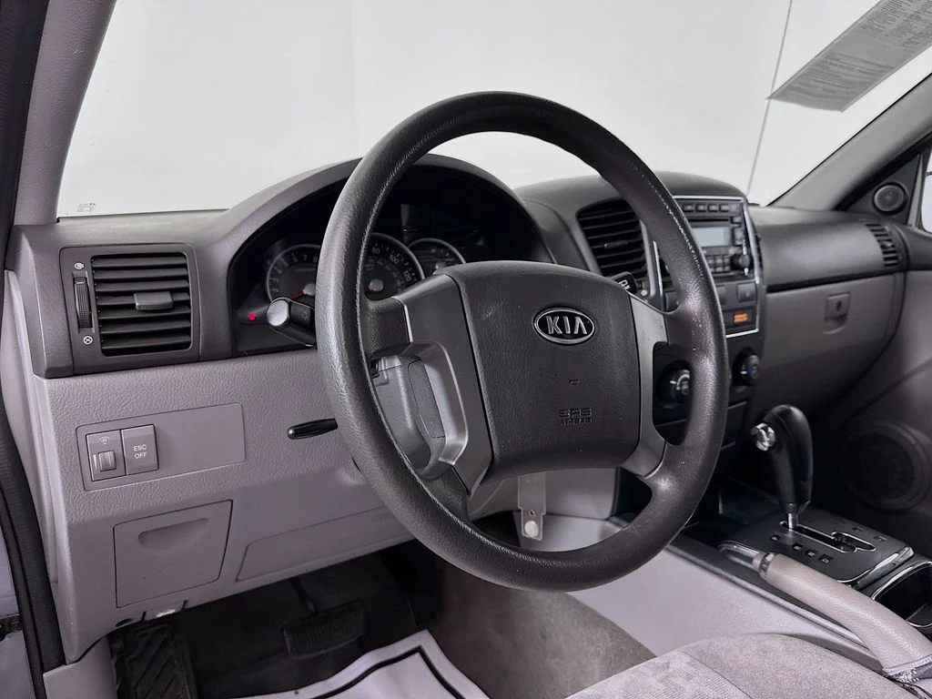 Used 2008 Alpine Gray Kia LX image 10