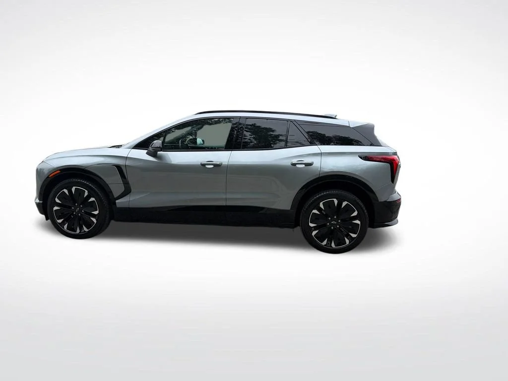 Used 2024 Chevrolet Blazer EV RS with VIN 3GNKDCRJ6RS175456 for sale in Clinton, MI