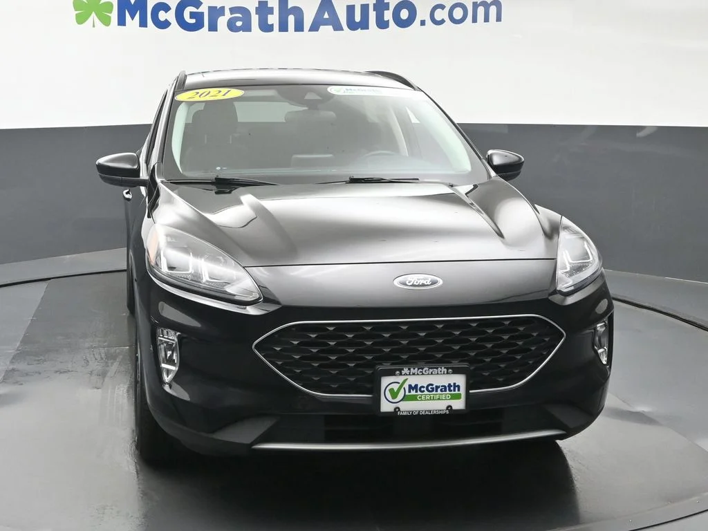 Used 2021 Black Ford SEL image 5