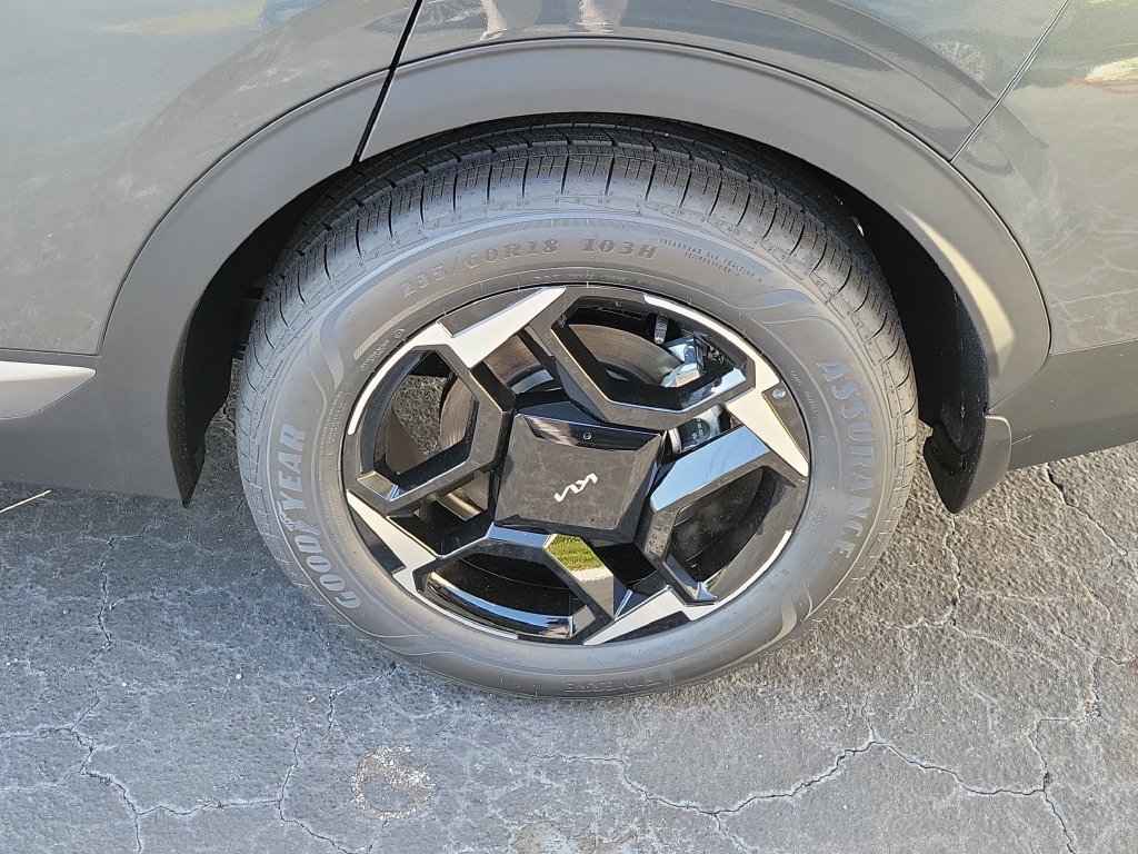 New 2026 Gravity Gray Kia EX image 38