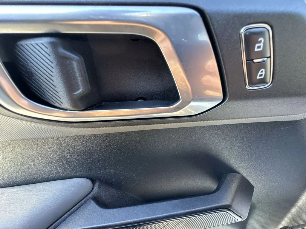 Used 2023 Gray Ford Base image 13