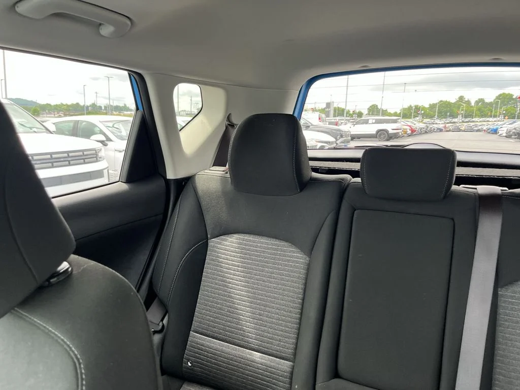 Used 2023 Blue Kia EX image 12