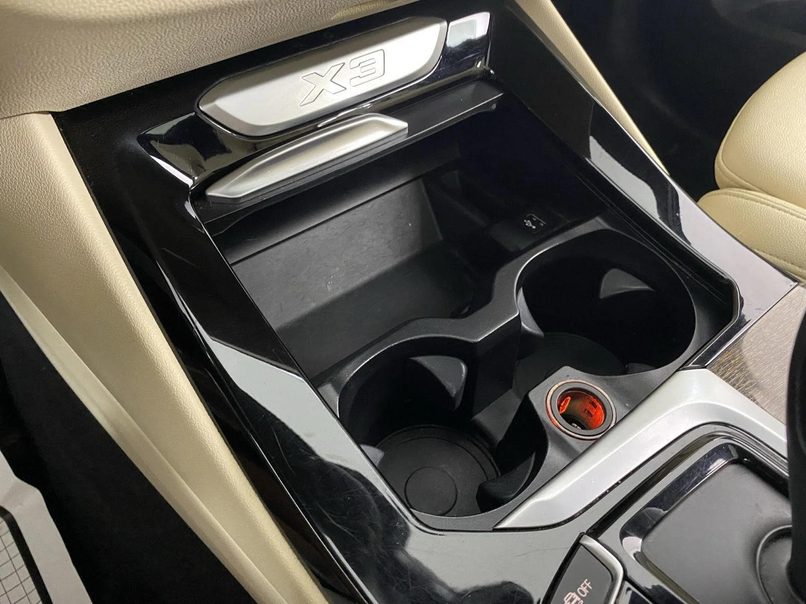 Used 2018 Alpine White BMW xDrive30i image 28