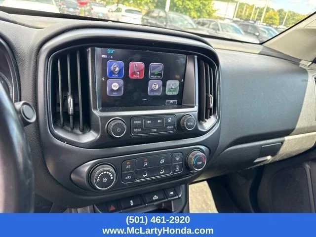 Used 2017 Summit White CHEVROLET LT image 8
