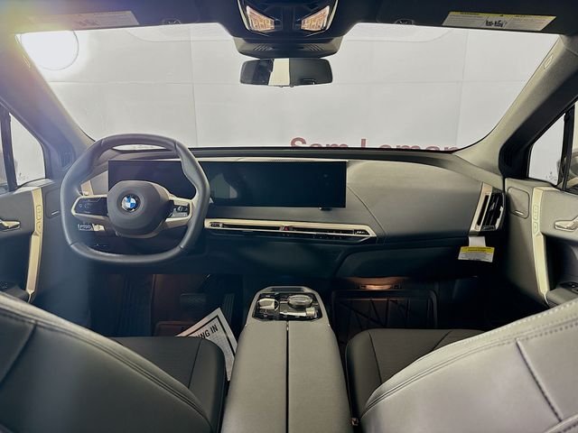 2026 BMW iX 45 - Photo 24