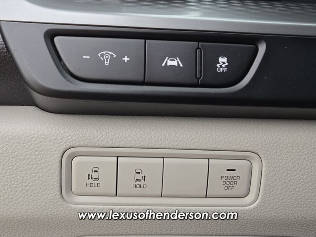 2024 Kia Carnival LX Seat Pkg - Photo 21