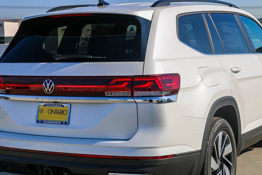 2026 Volkswagen Atlas SE w/Tech - Photo 9