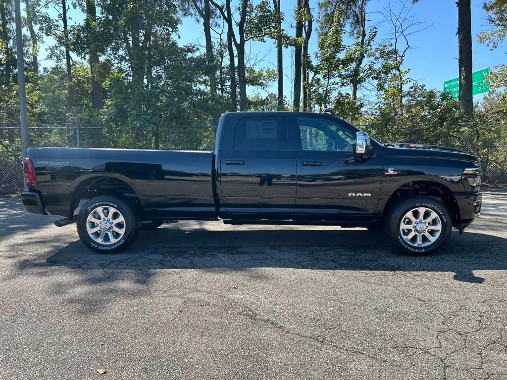 New 2026 Diamond Black Crystal Pearl-Coat Exterior Paint RAM Laramie image 8