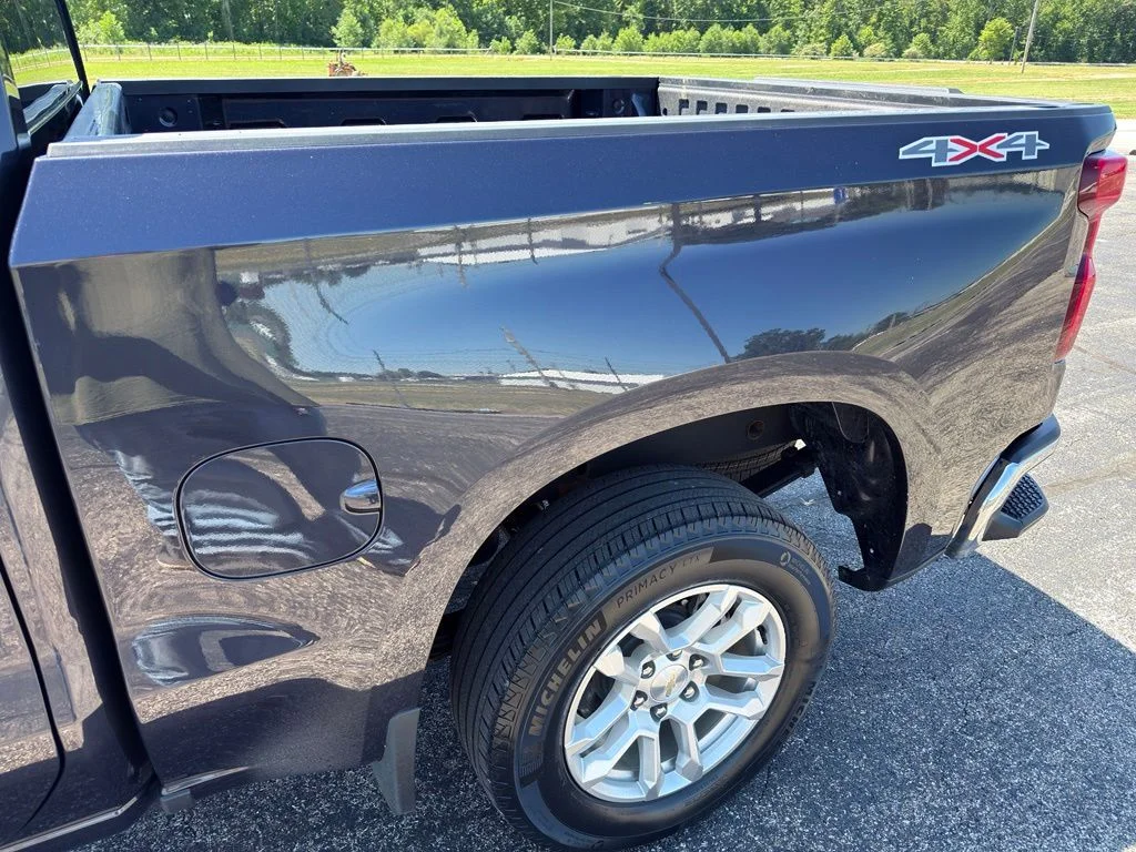Used 2023 Gray Chevrolet LT image 13