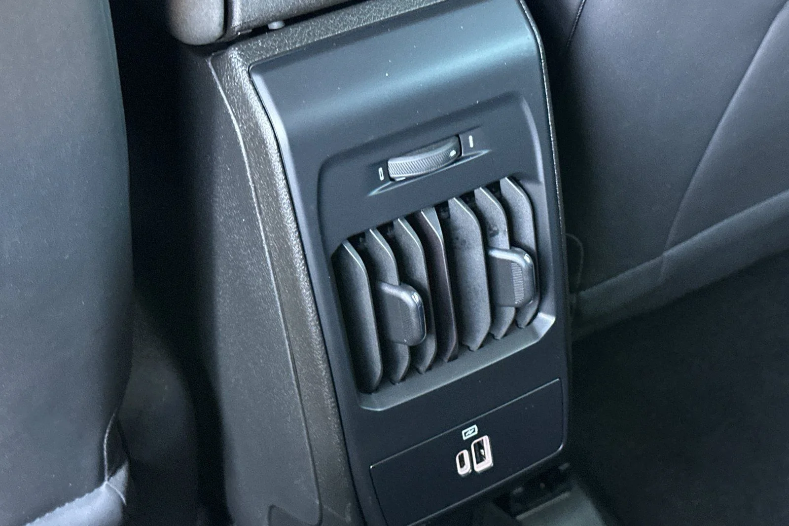 2024 Dodge Hornet R/T Plus - Photo 13