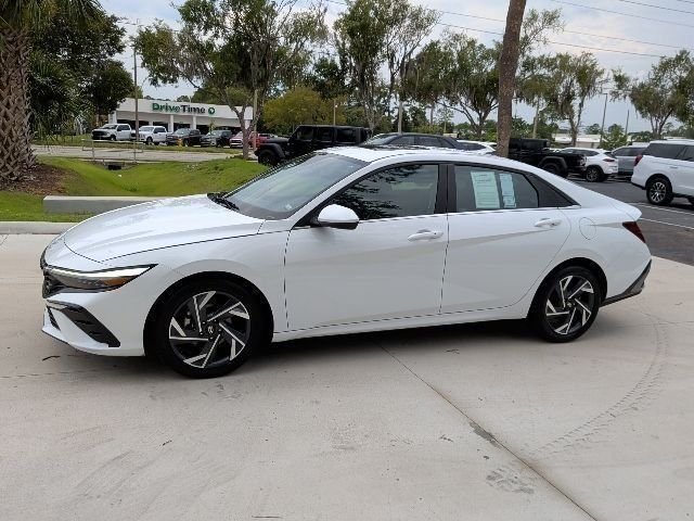 2025 Hyundai Elantra SEL - Photo 9