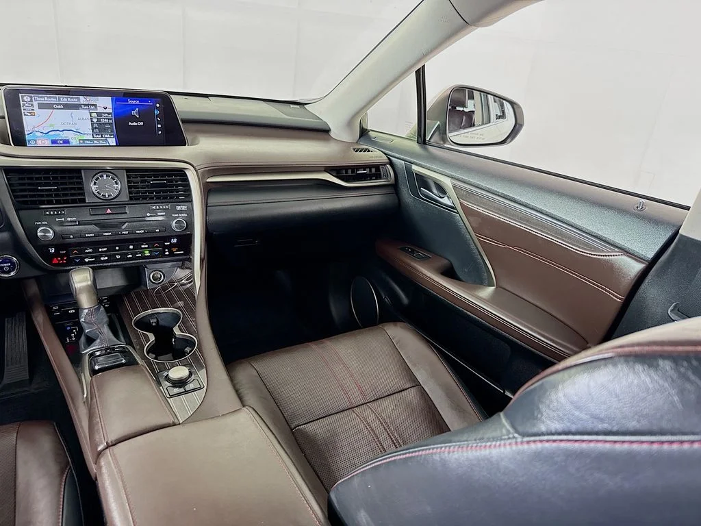 Used 2018 White Lexus 450hL Luxury image 26
