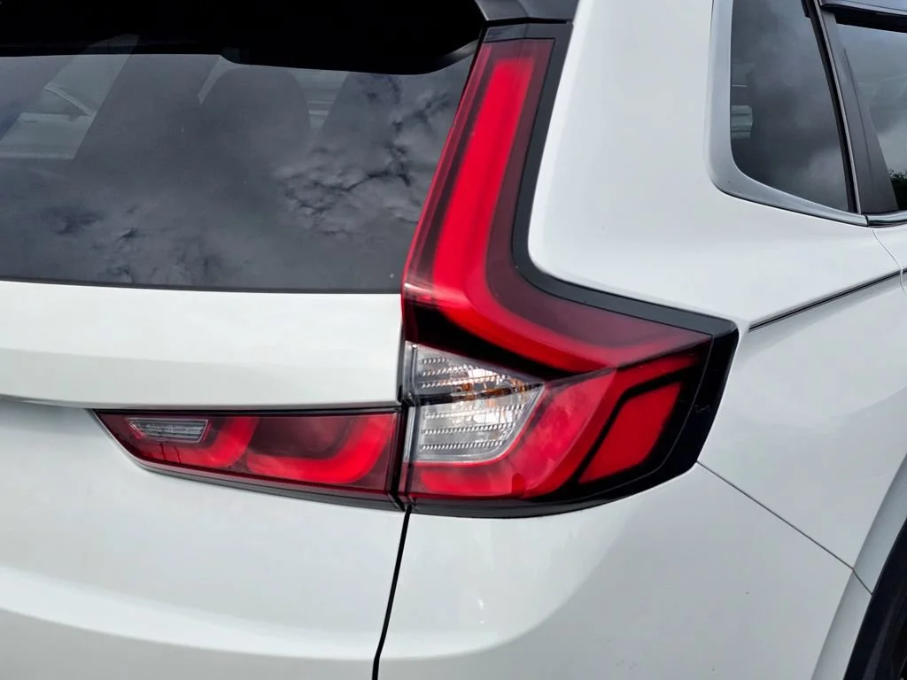 Used 2023 White Honda Sport image 9