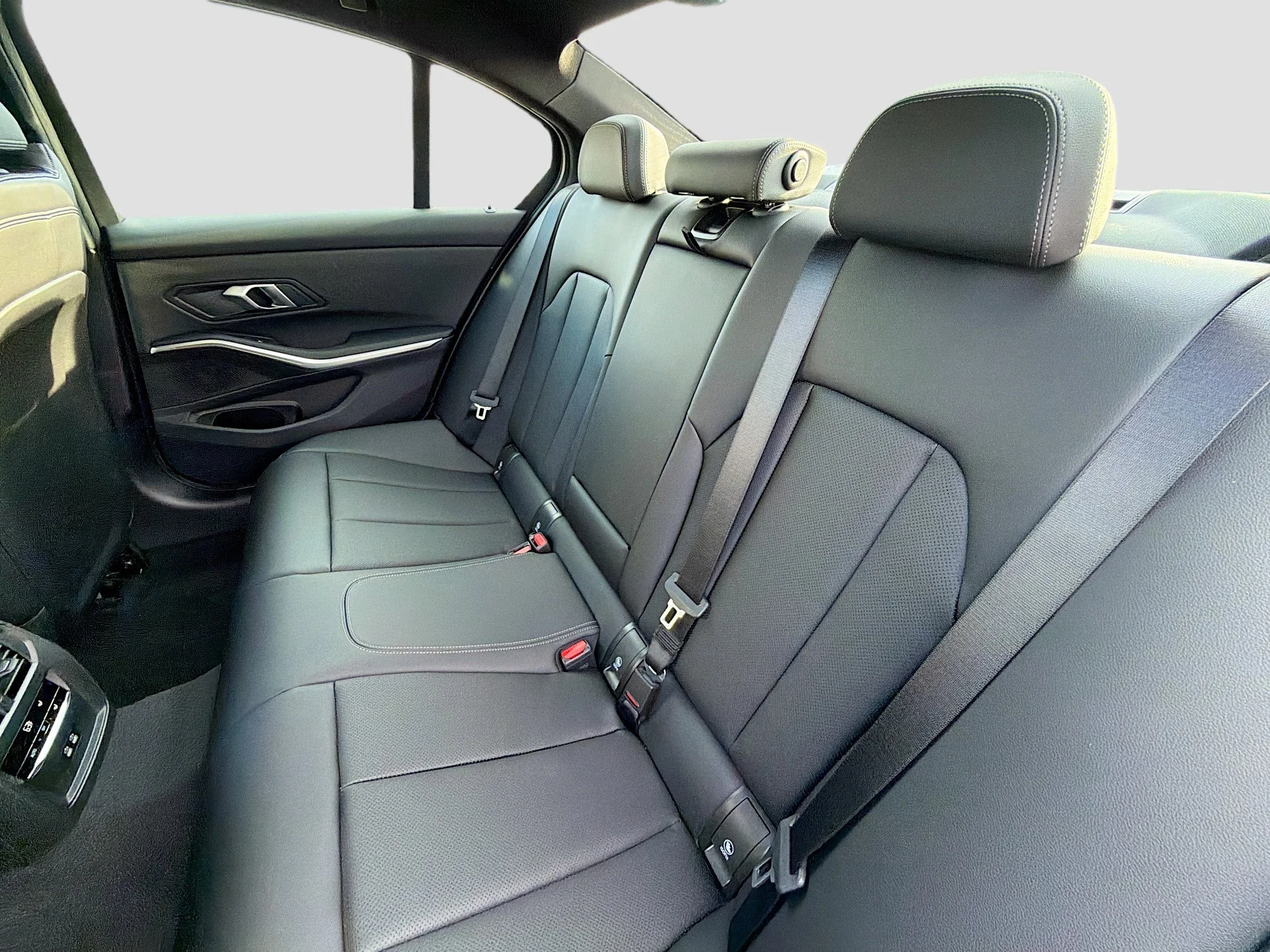 New 2026 Jet Black BMW 330i NA image 20