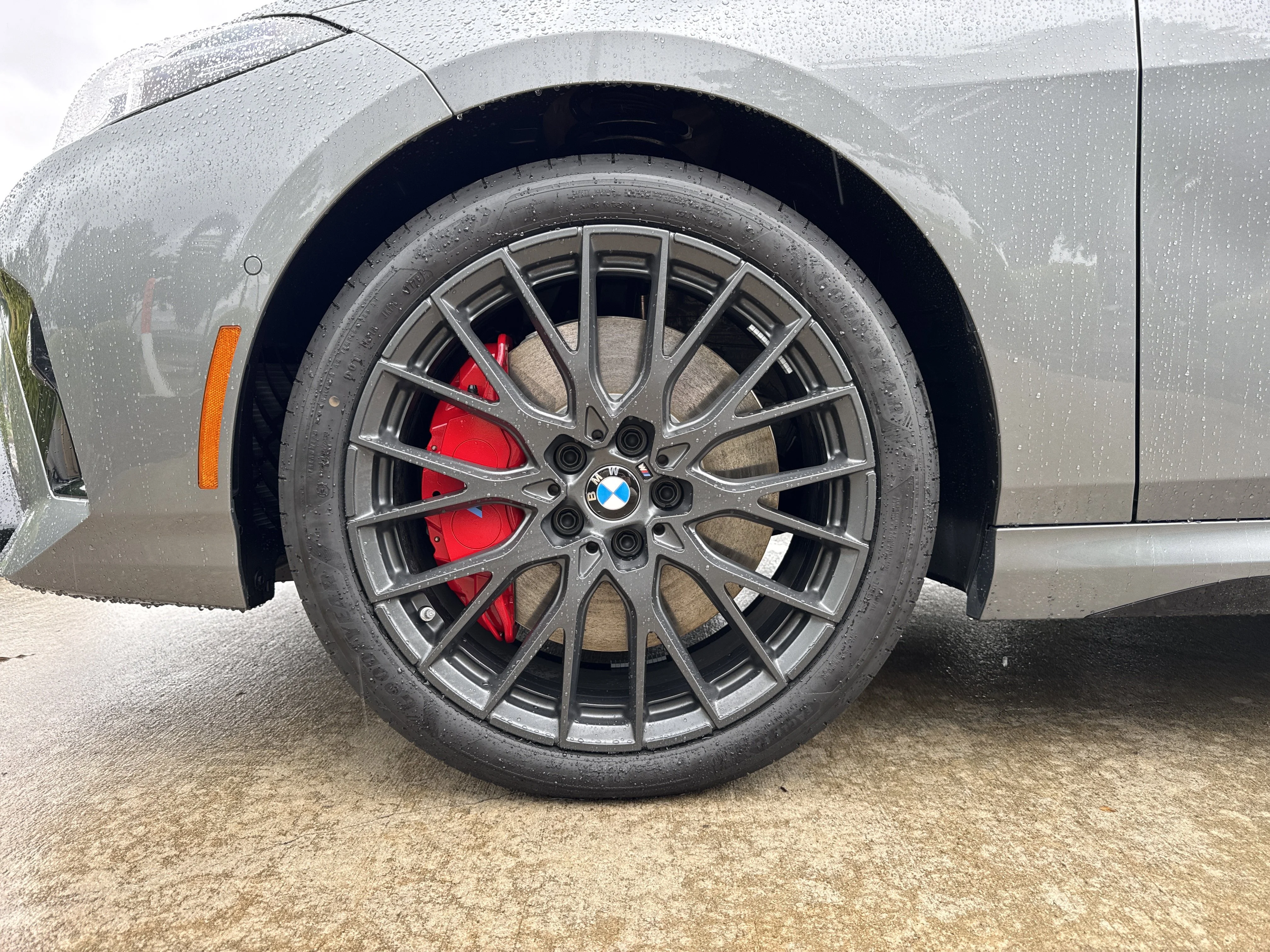 New 2026 0C4W Skyscraper Grey Metallic BMW M235 xDrive image 23