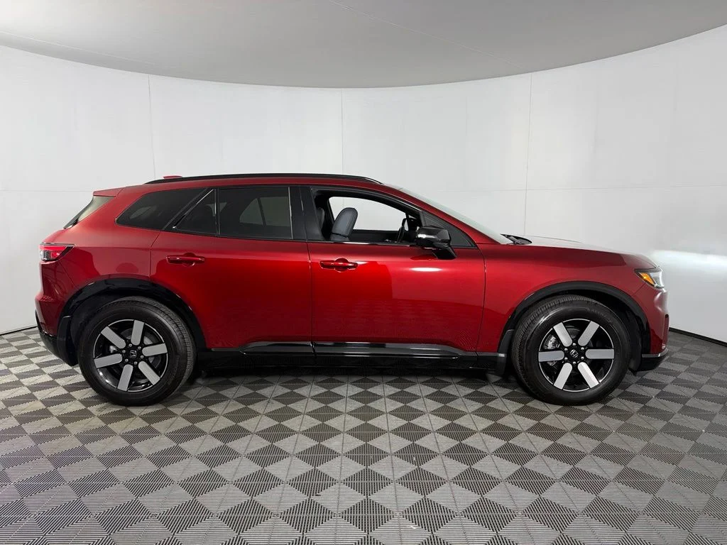 Certified Used 2025 Red Honda Touring image 2