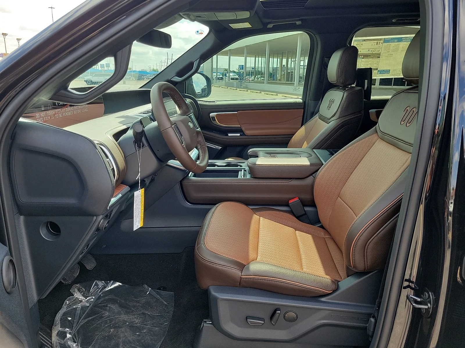 New 2026 Agate Black Metallic Ford King Ranch&reg; image 12