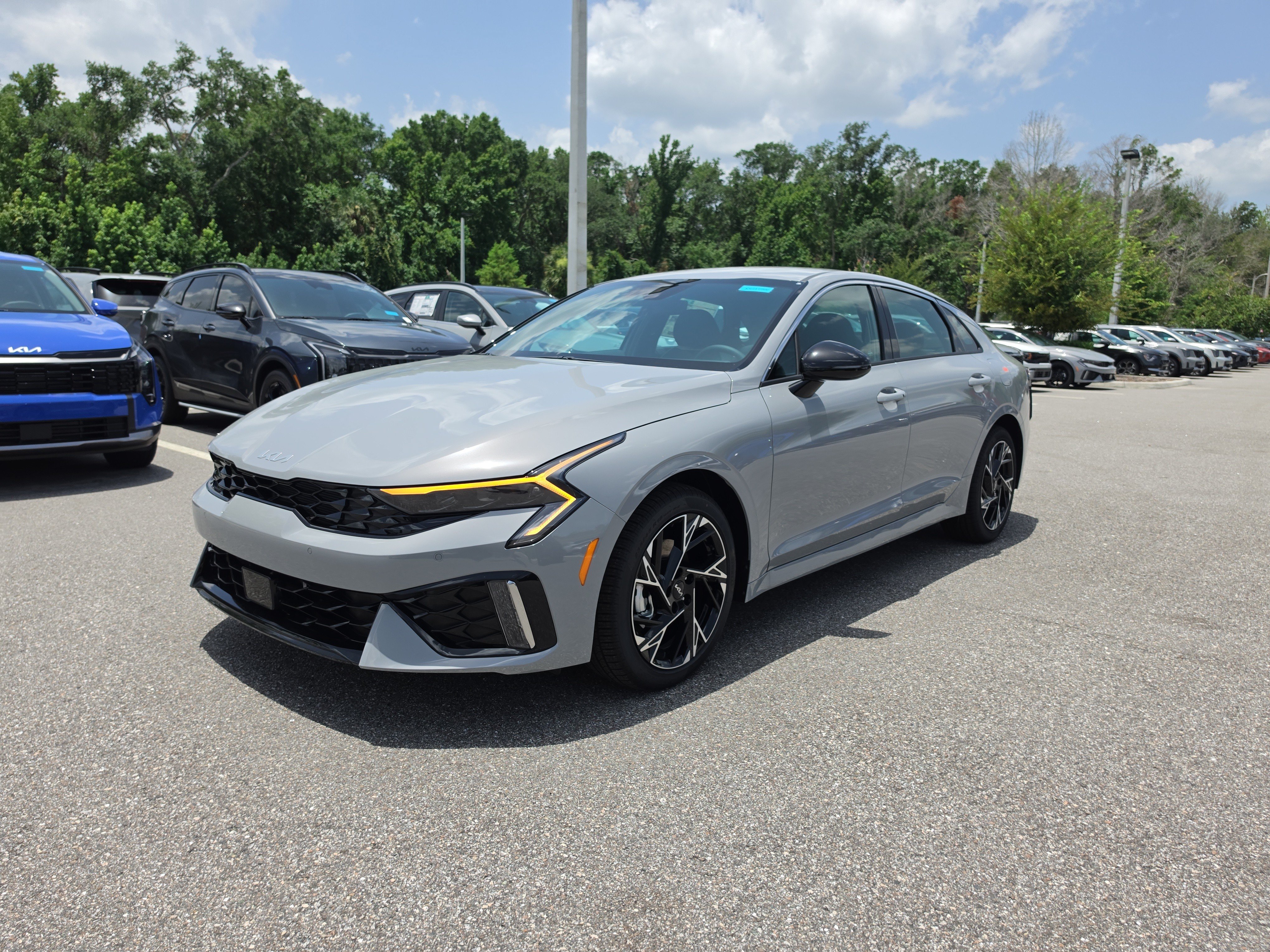 New 2026 Wolf Gray Kia GT-Line FWD image 4