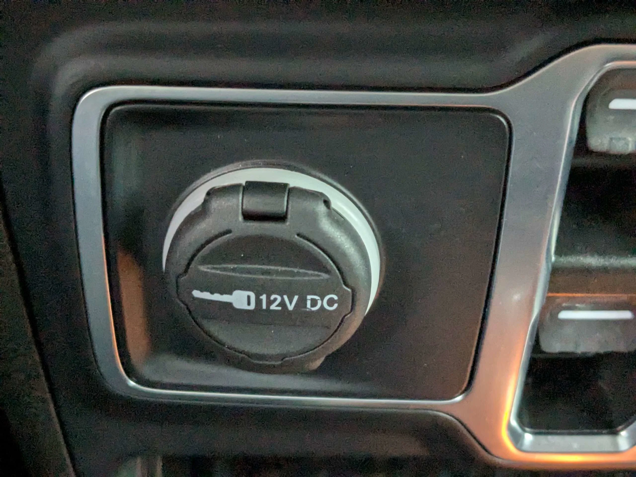 2024 Jeep Wrangler 4-Door Sahara - Photo 26