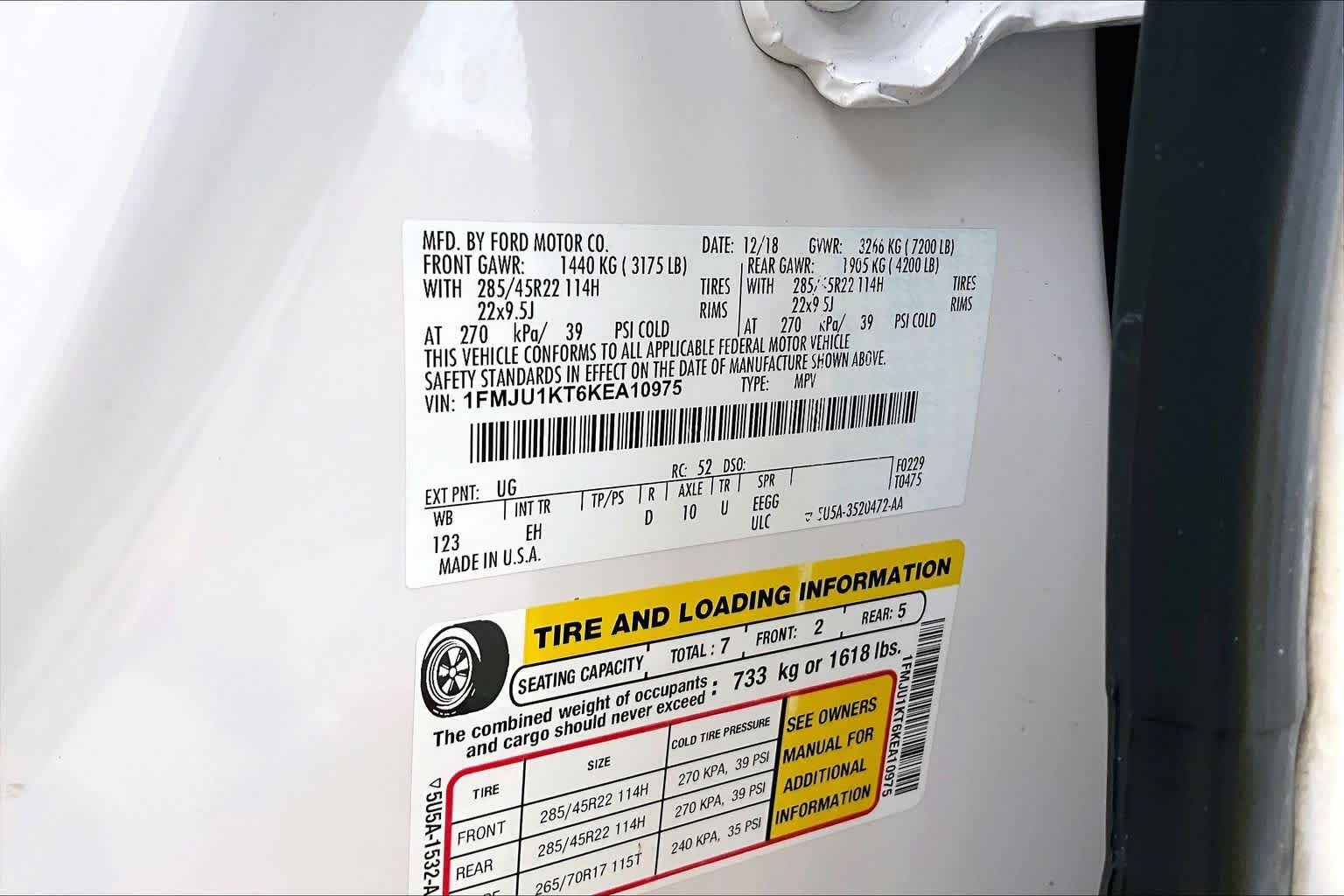 Used 2019 White Platinum Metallic Tri-Coat Ford Limited image 34