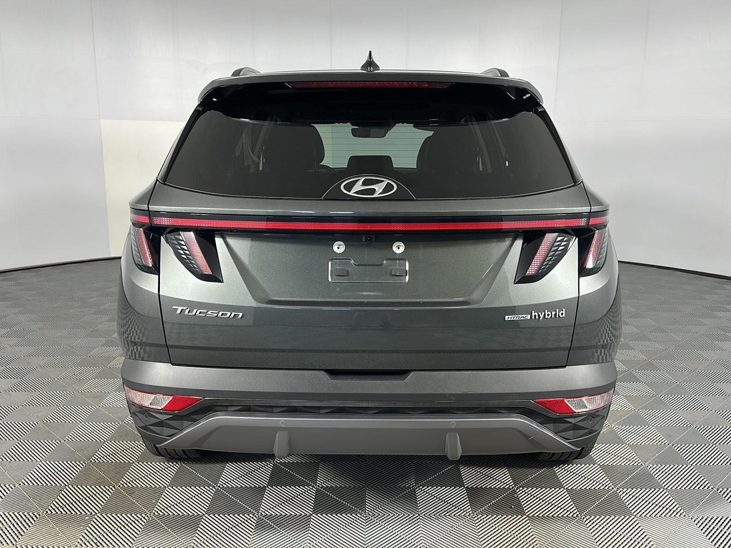 Used 2022 Amazon Gray Hyundai Limited image 29
