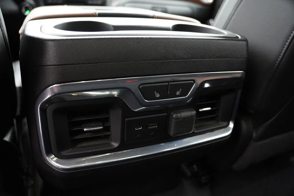 Used 2022 Northsky Blue Metallic Chevrolet High Country image 4