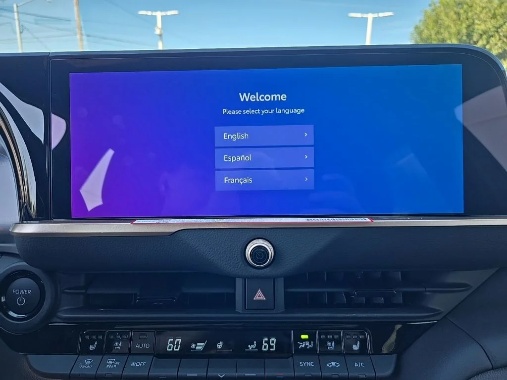 New 2026 Oxygen White Toyota XLE image 21