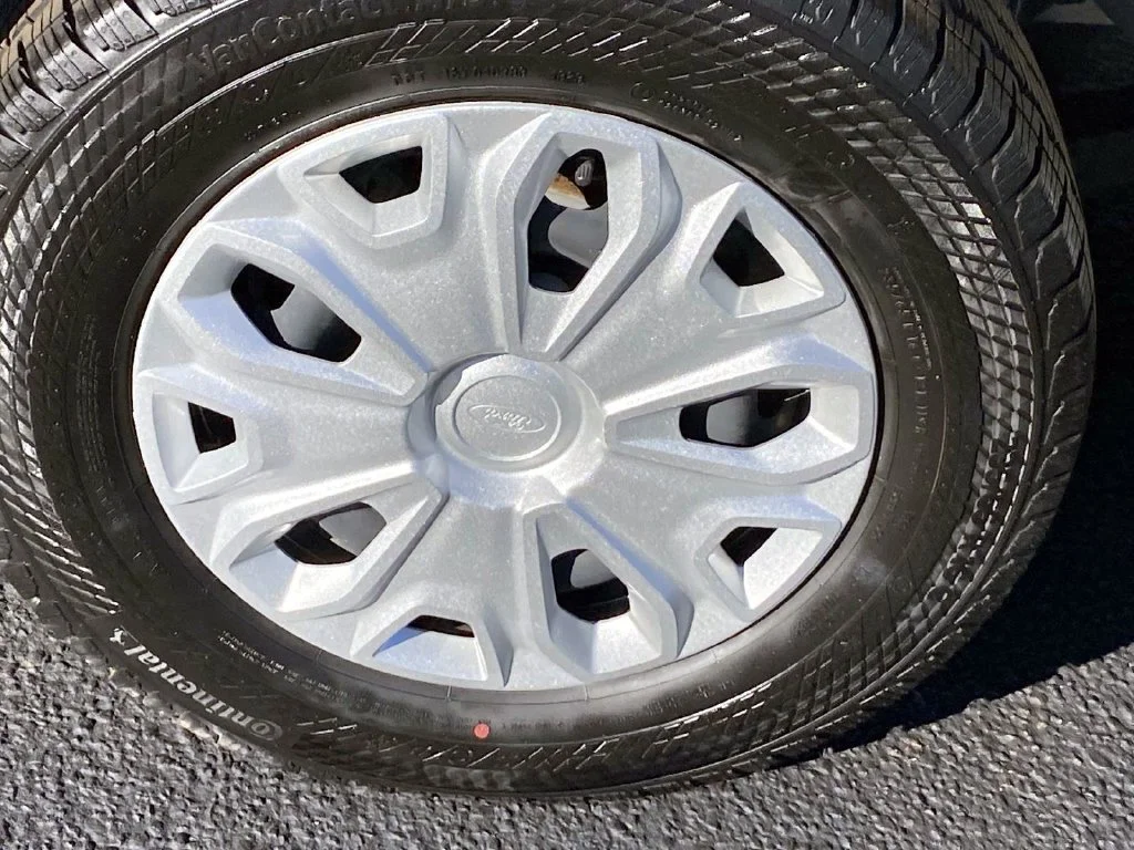 Used 2024 White Ford  image 28