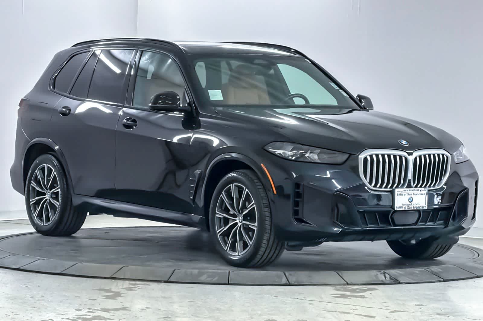Used 2024 Black Sapphire Metallic BMW xDrive40i image 9