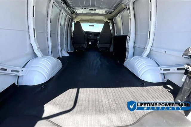 2025 Chevrolet Express Cargo Work Van - Photo 11