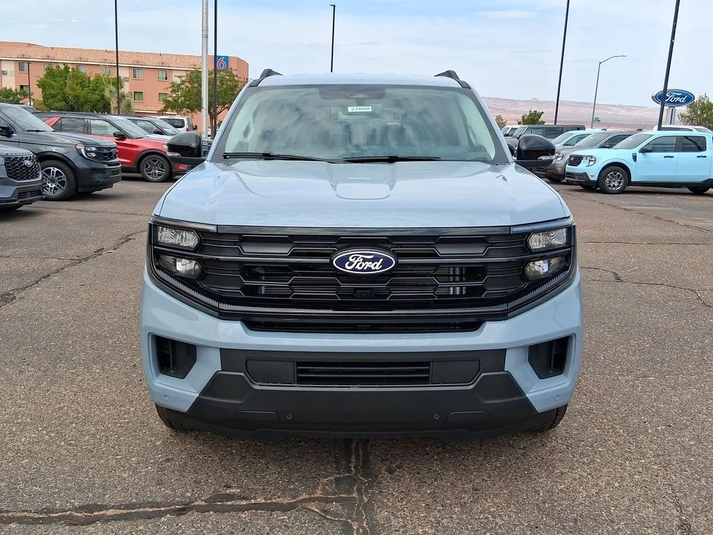 New 2027 Glacier Gray Metallic Tri-Coat Ford MAX Active image 8