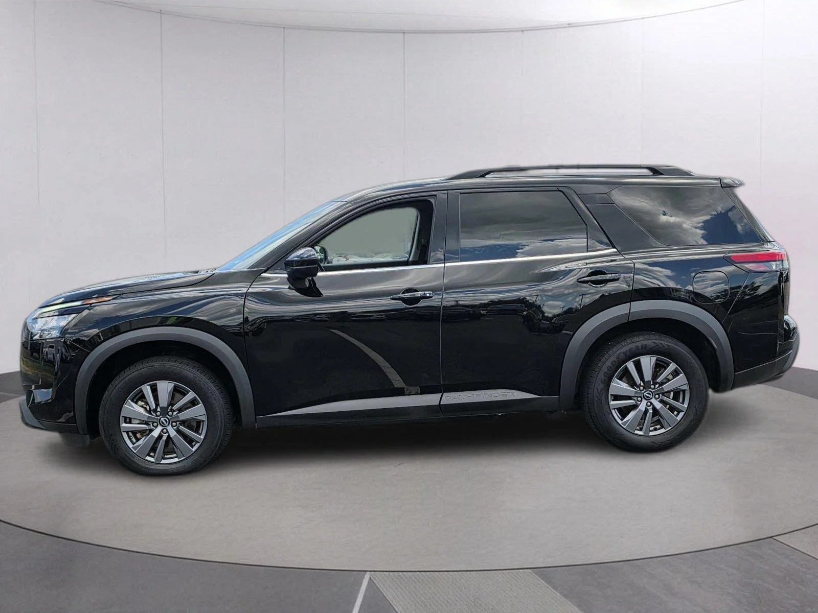 Used 2025 Super Black Nissan SV image 2