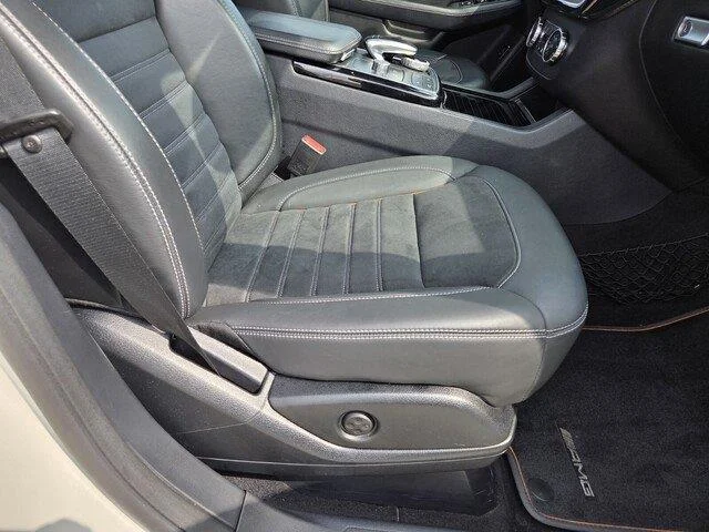 Used 2019 designo Diamond White Metallic Mercedes-Benz AMG® GLE 43 image 32