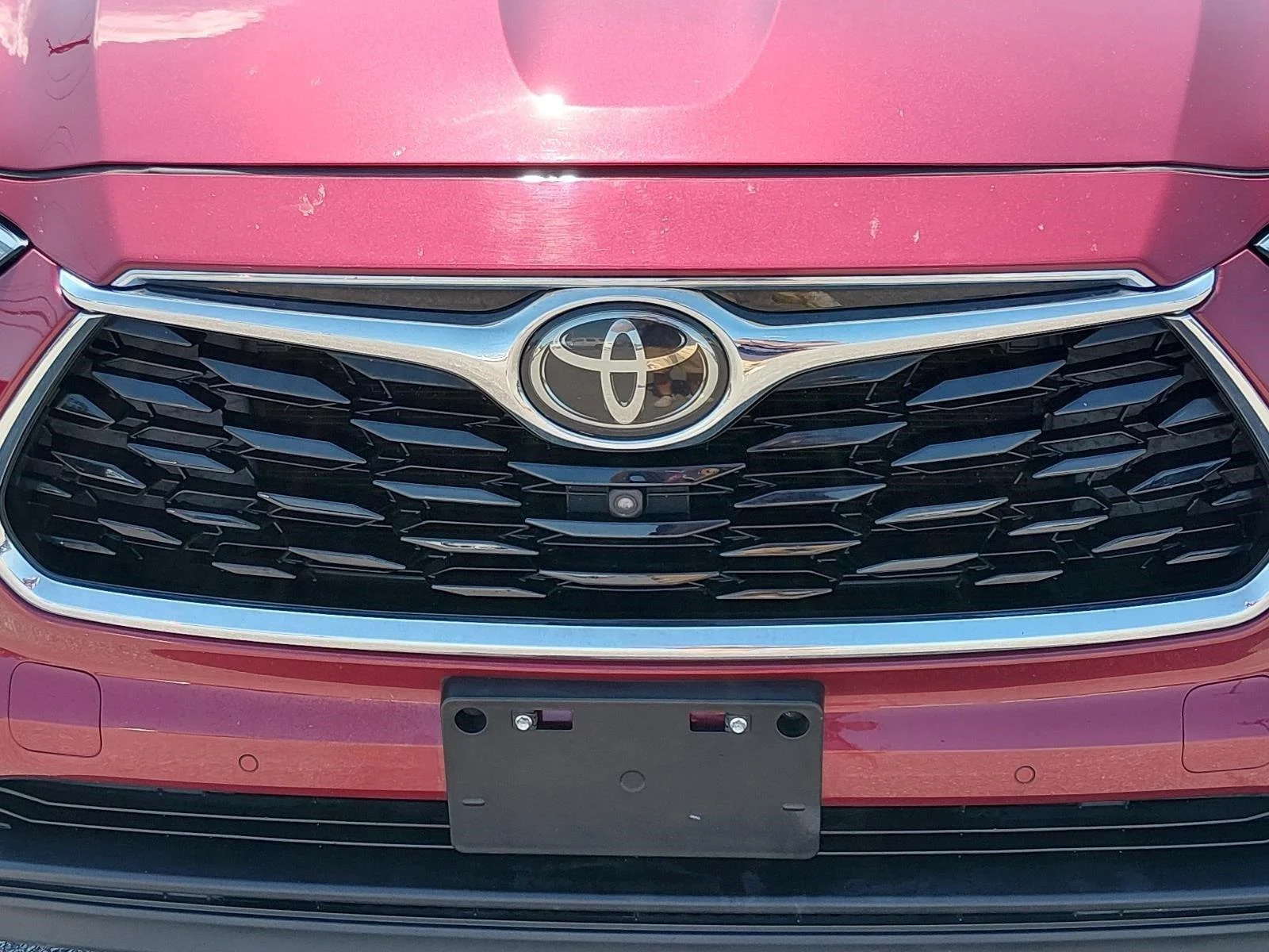 Used 2021 Ruby Flare Pearl Toyota Limited image 9