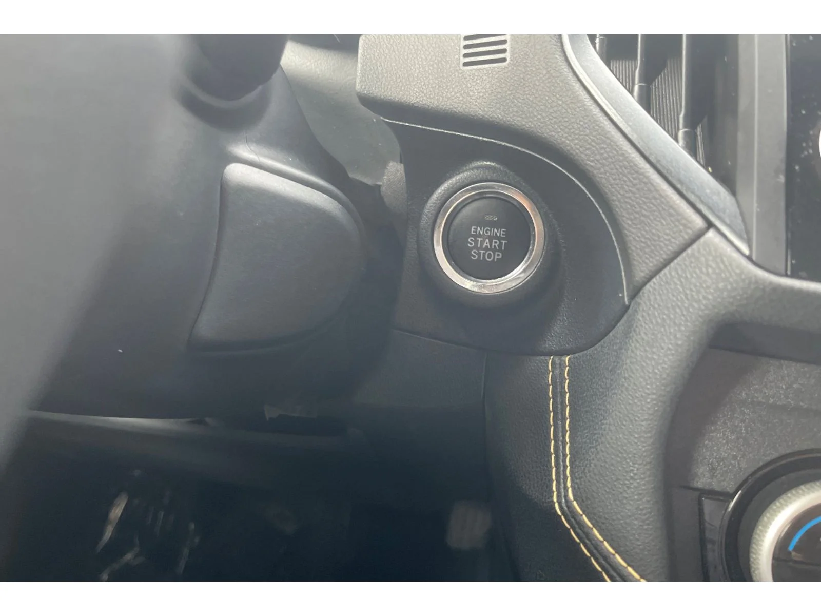 Used 2021 CRYSTAL WHITE PEA Subaru Sport image 31