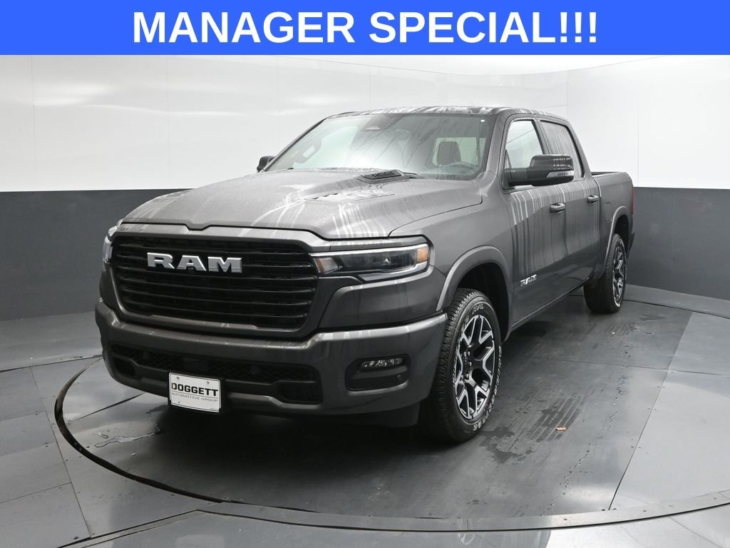 New 2026 Granite Crystal Metallic Clear-Coat Exterior Paint RAM Laramie image 30