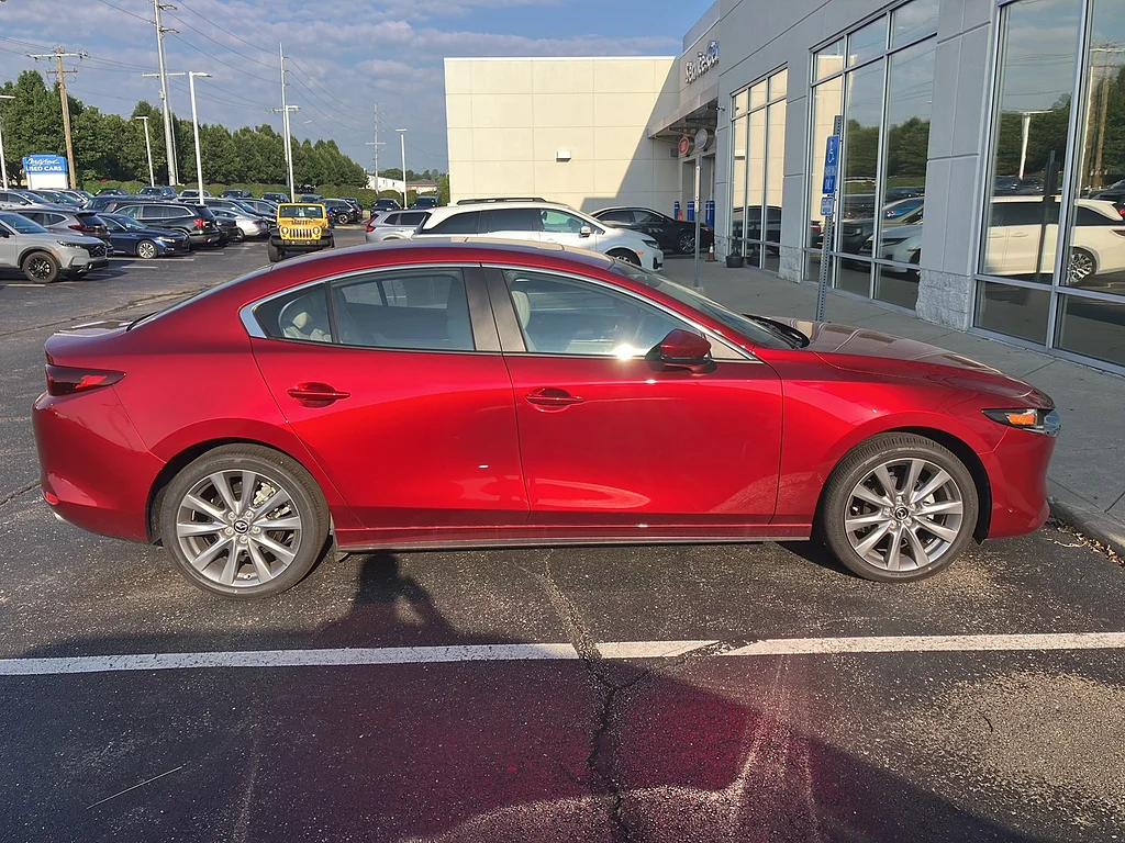 Used 2026 Soul Red Crystal Metallic Mazda GS image 2