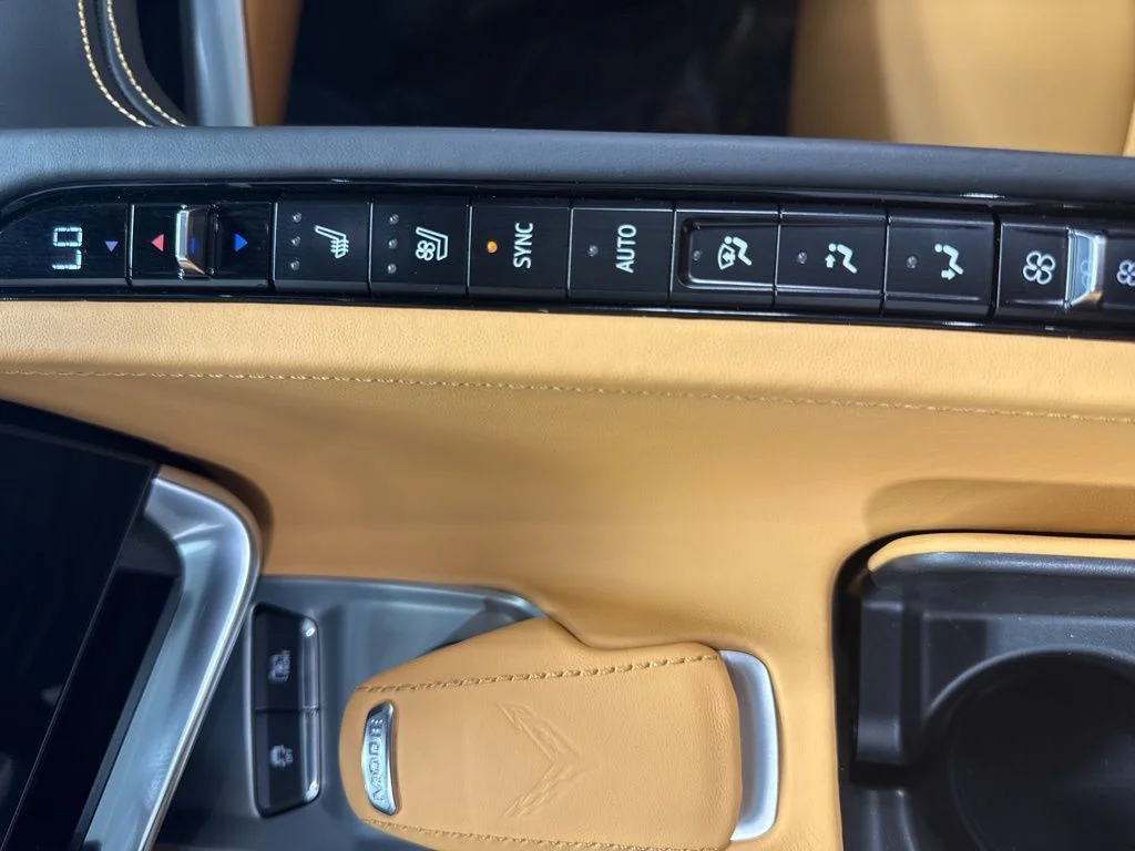 2024 Chevrolet Corvette 3LT - Photo 21