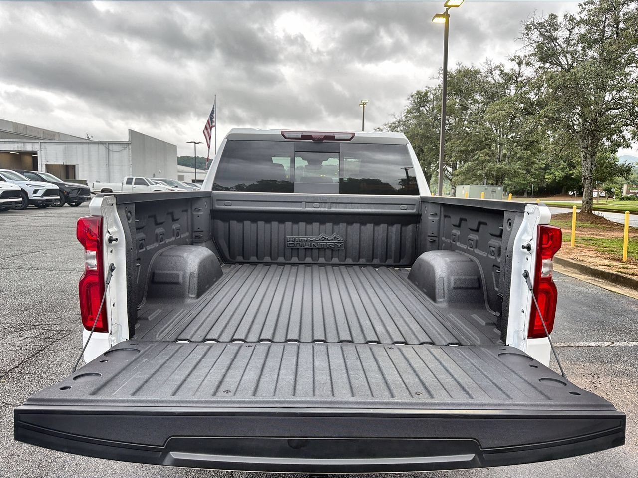 Used 2024 Iridescent Pearl Tricoat Chevrolet High Country image 21