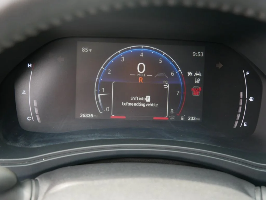 Used 2025  Toyota XLE image 26