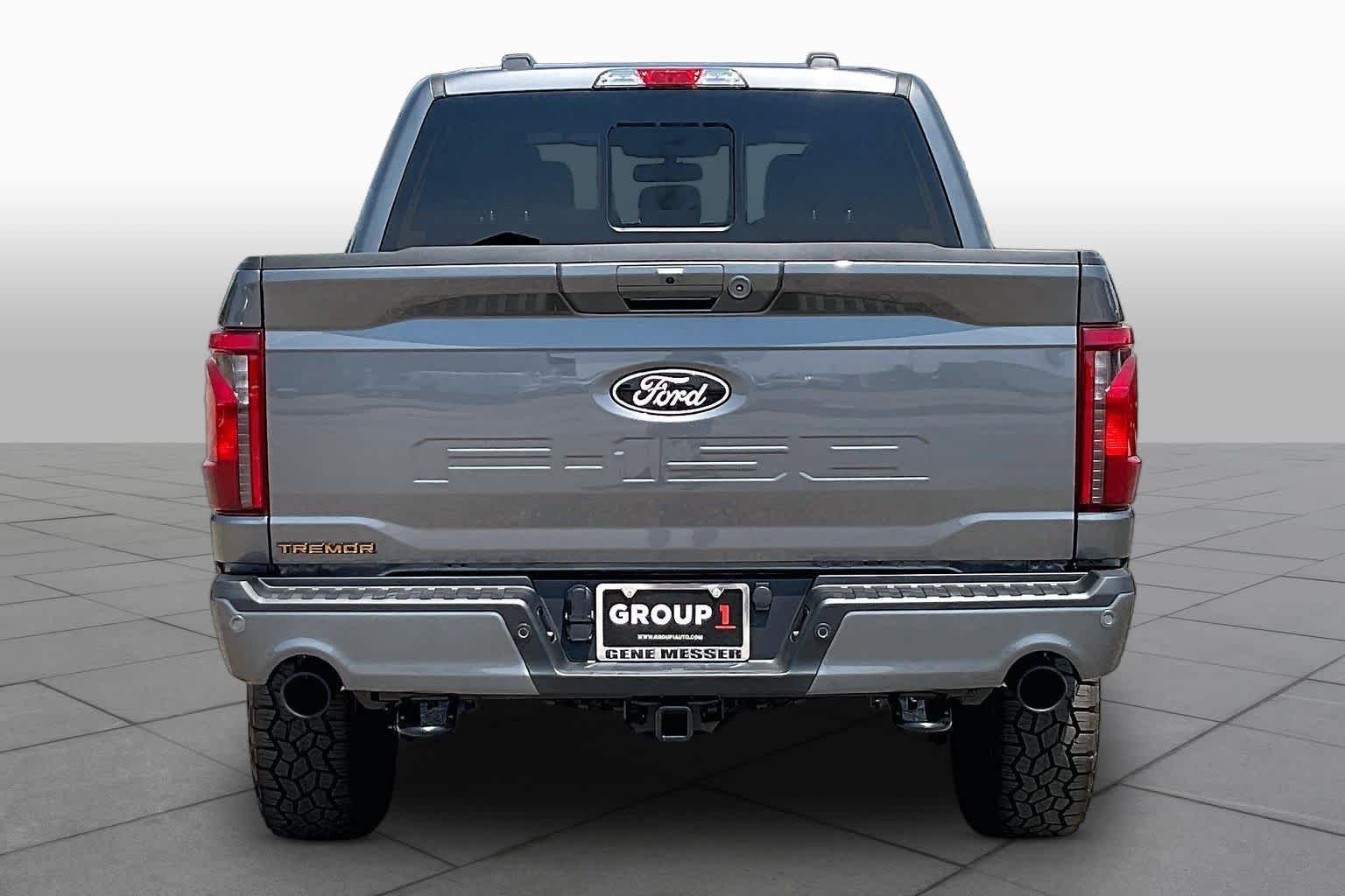 New 2026 Carbonized Gray Metallic Ford Tremor® image 4