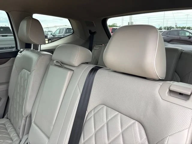 Used 2024 White Volkswagen 2.0T SEL Premium R-Line image 30