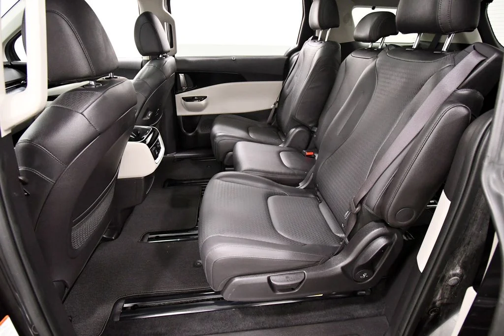 Certified Used 2024  Kia SX Prestige image 15