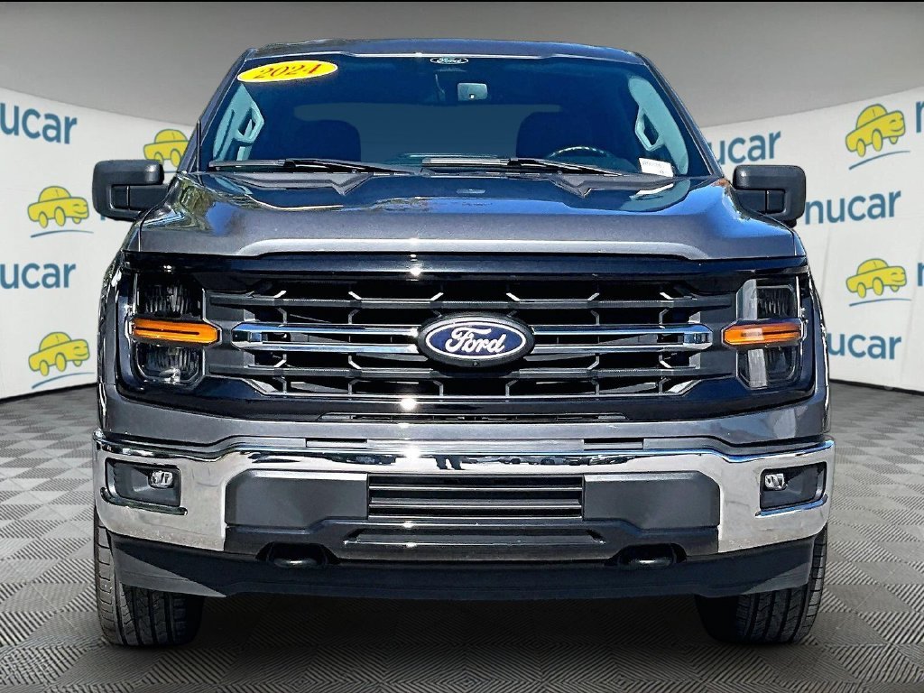 Used 2024 Gray Ford XLT image 2