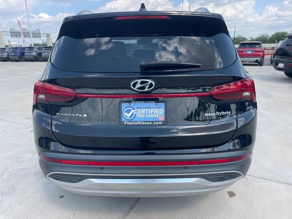 Used 2021 Black Hyundai Limited image 4