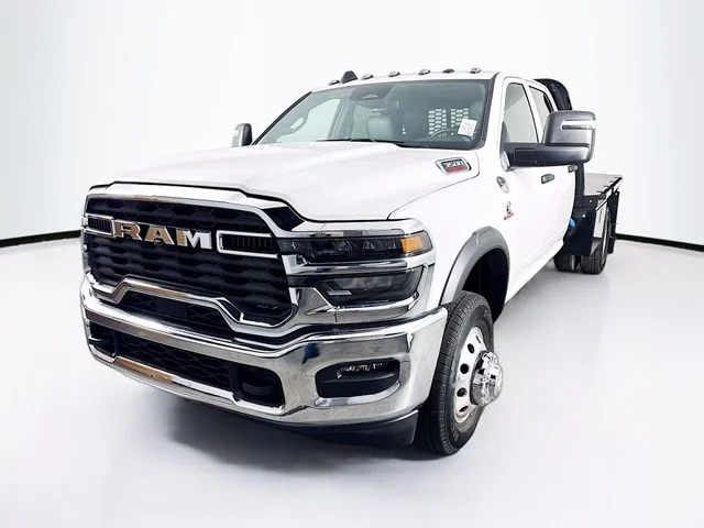 New 2026 Bright White Clear-Coat Exterior Paint RAM TRADESMAN Chassis Cab image 3