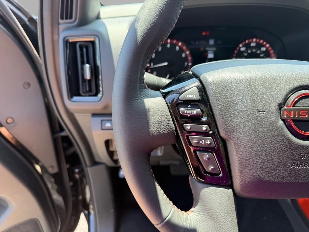 2025 Nissan Frontier PRO-4X - Photo 9