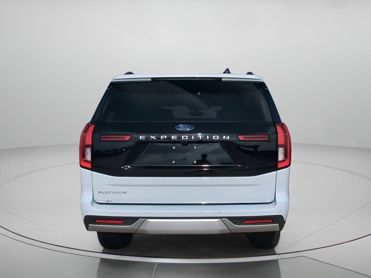 New 2026 Space Silver Metallic Ford Platinum® image 21