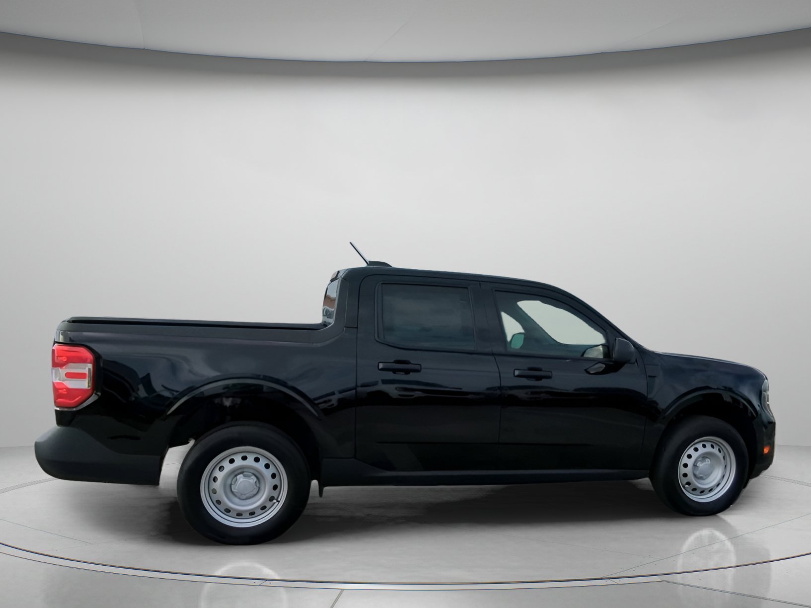 New 2026 Shadow Black Ford XL image 28